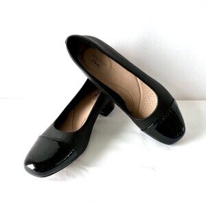 Clarks Collection 'Marilyn Sara' Black Leather Block Heels, Cap Toe, Size 9 EC!